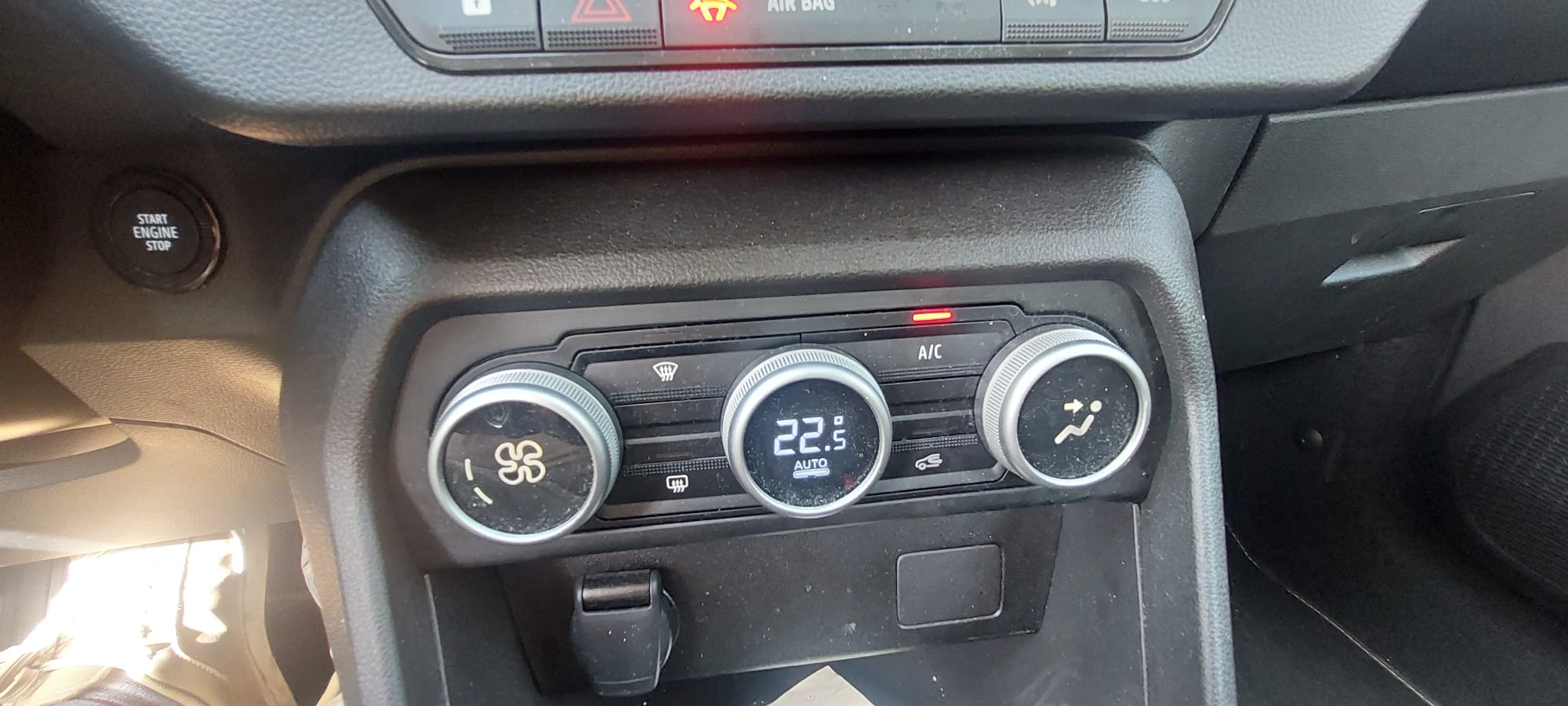 Dacia Sandero 1.0 100cv glp miniatura 6